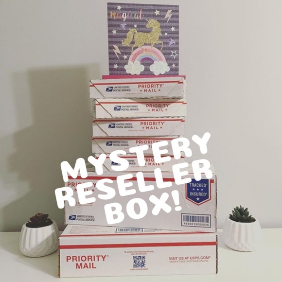 Accessories - Accessories & Jewelry Mystery Box - 5 for $25 Accessories - Accessories & Jewelry Mystery Box - 5 for $25